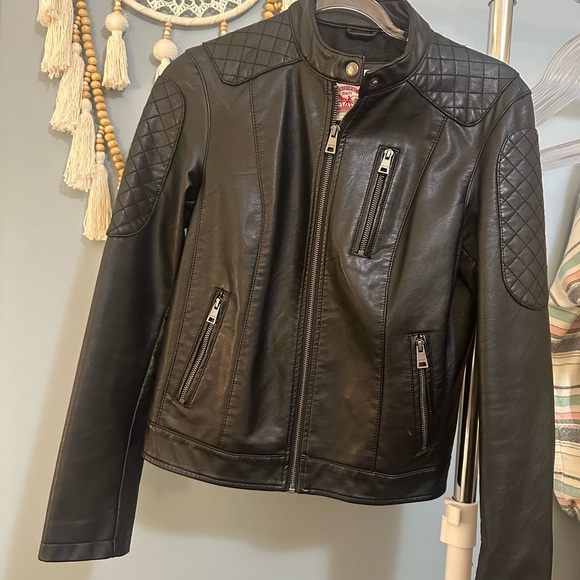 Levi's Quilted Black Leather Jacket - Picture 1 of 1